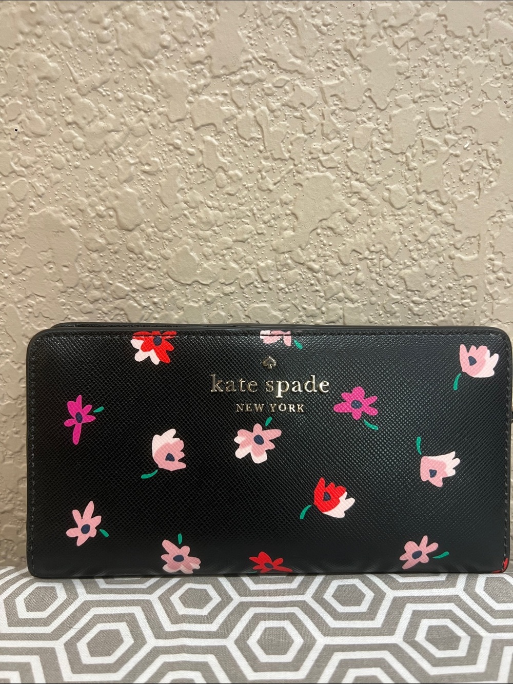 kate spade Black multi large slim bifold Wallet  Staci ditsy buds